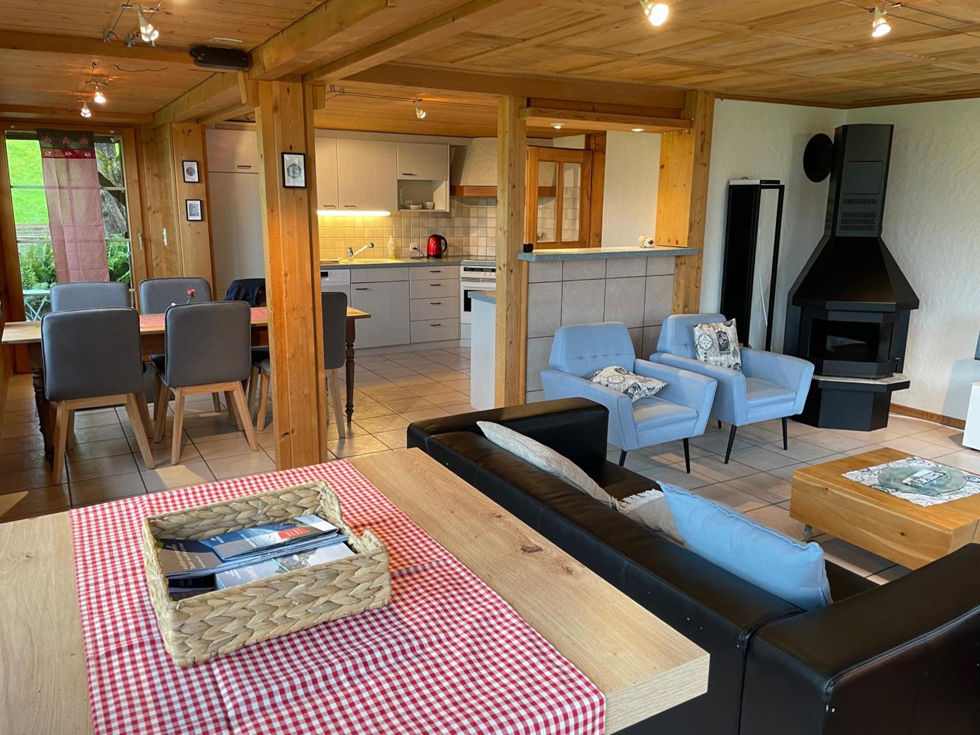Edelweiss 4 Zi Ferienwohnung In Landhaus Фрутіґен Екстер'єр фото